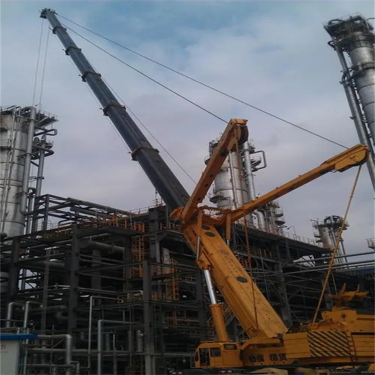 竹山吊板房的吊车